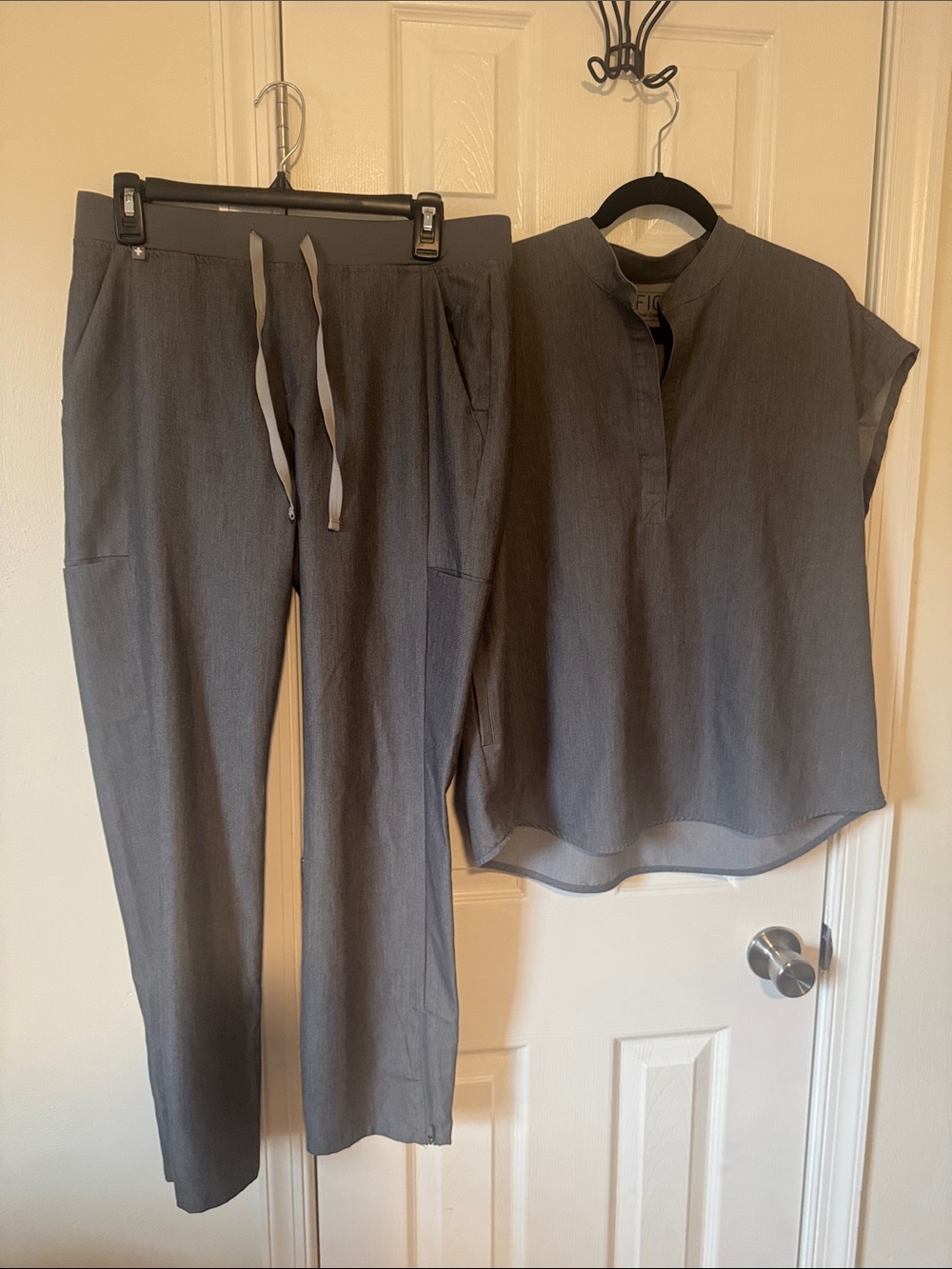 Heather Gray Casual Drawstring Pants with Camouflage Trim